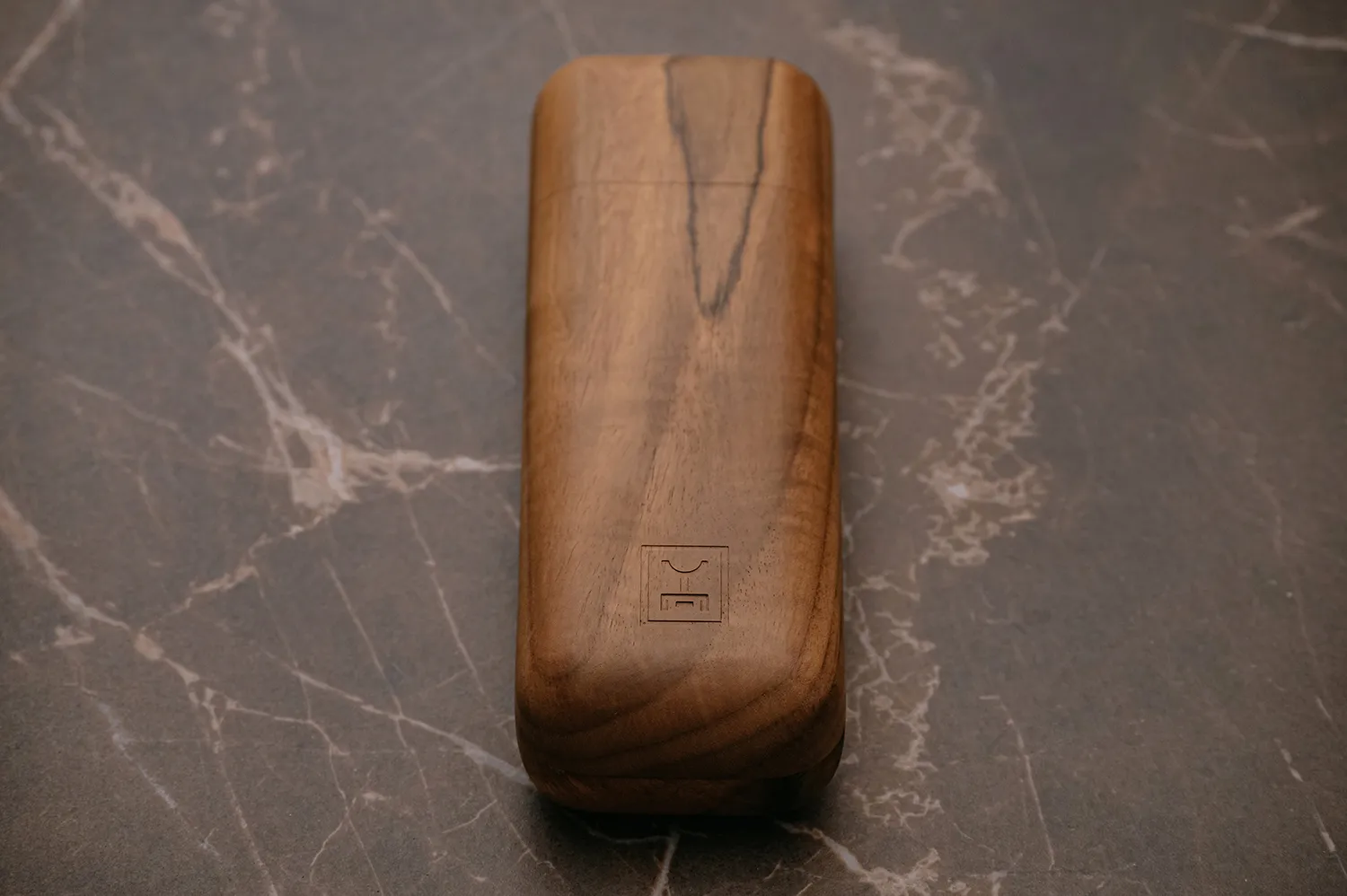 The Walnut cigar case is luxurious gift. It holds two cigars in good humidity and is finished in a food-safe oil